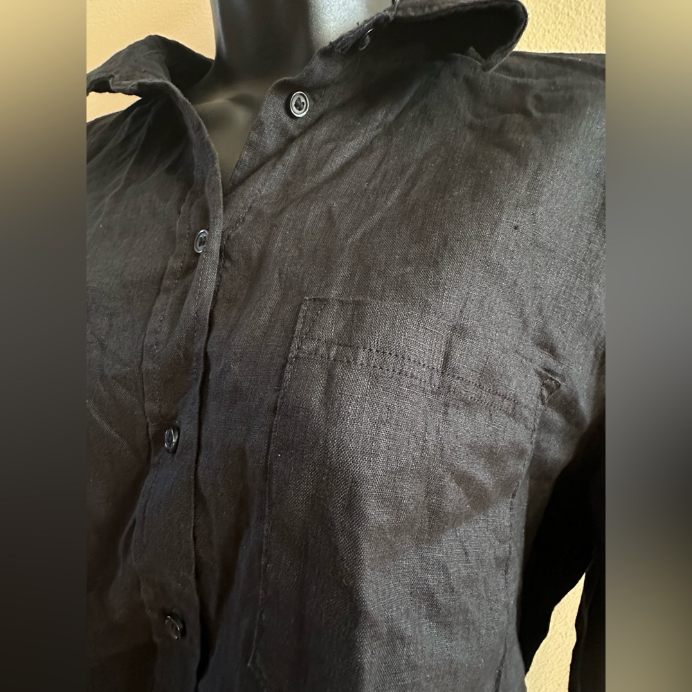 H&M • 100% linen • button-down blouse •black •size m